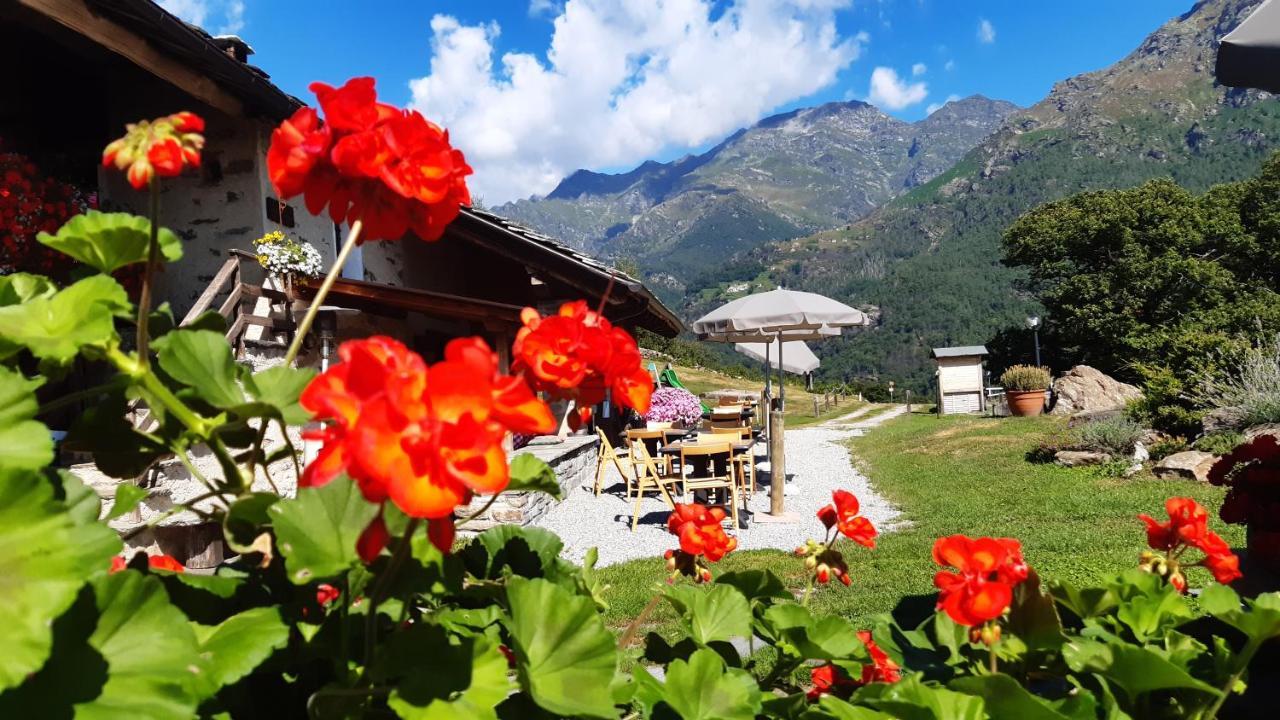 Ca Praudin Hotell Vico Canavese Exteriör bild