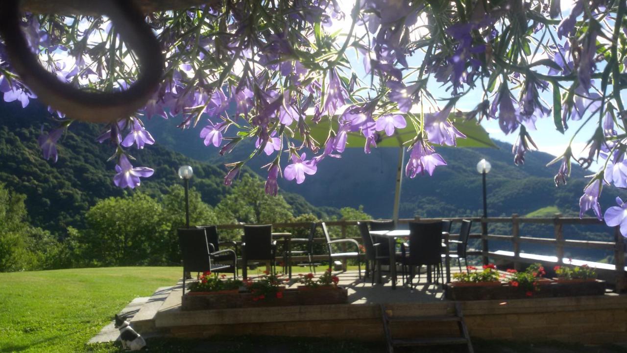 Ca Praudin Hotell Vico Canavese Exteriör bild