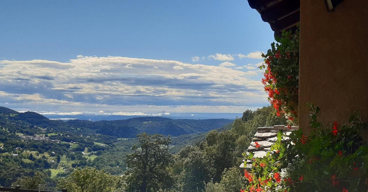 Ca Praudin Hotell Vico Canavese Exteriör bild