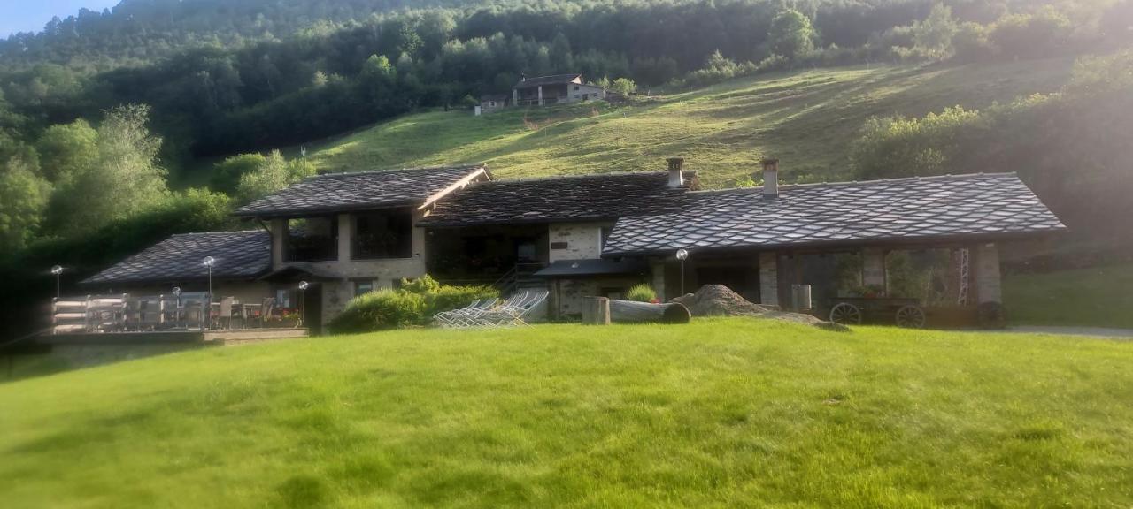 Ca Praudin Hotell Vico Canavese Exteriör bild
